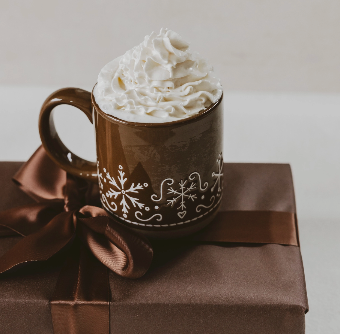 Gingerbread Stoneware Coffee Mug - Christmas Decor