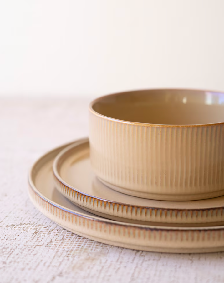 Set of 3 Kahki Ceramic Dinner Salad Bowls w/ Ridges